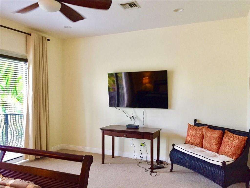 Villa Capri - Residential