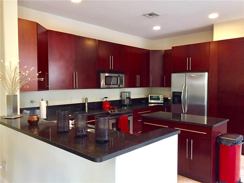 Villa Capri - Residential