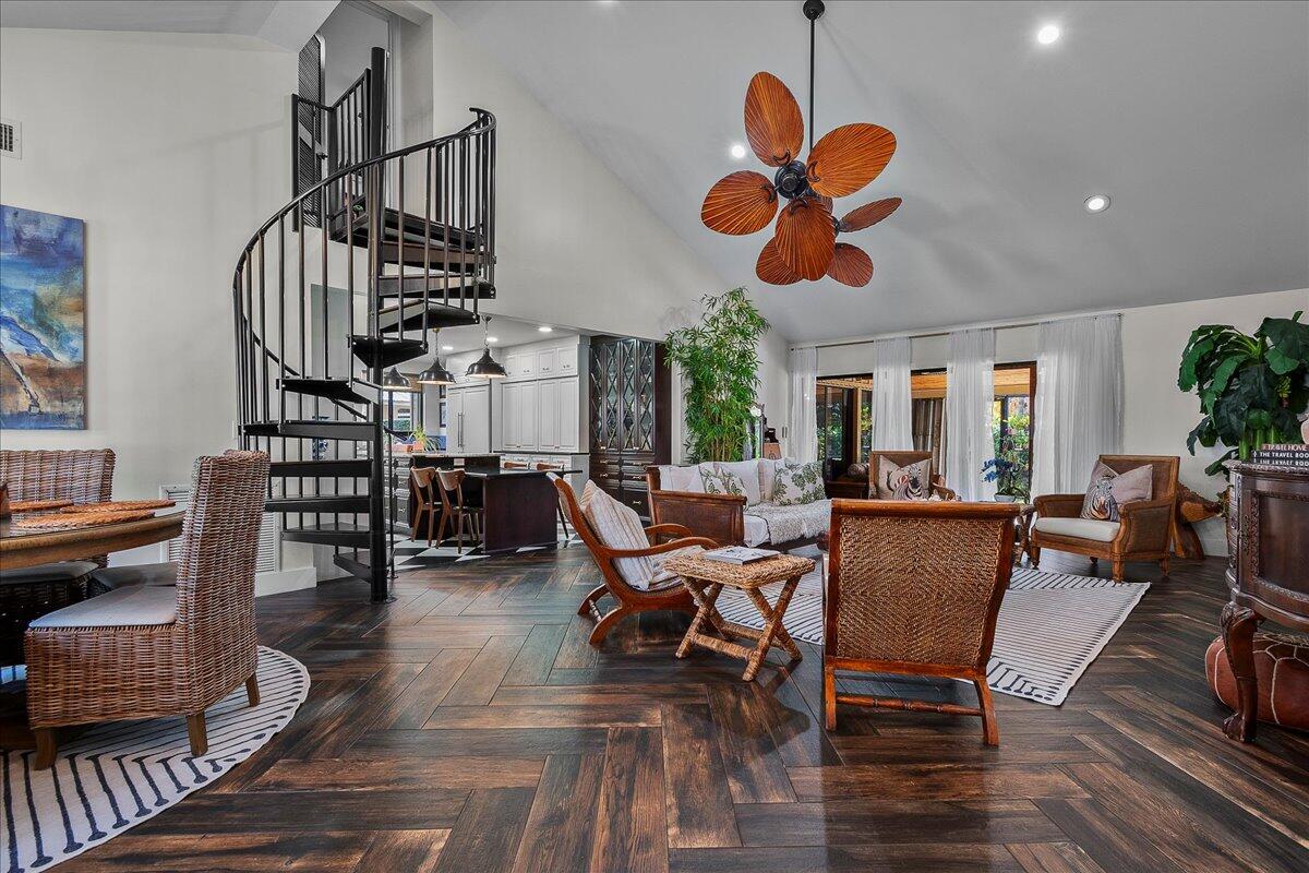 SUGAR POND MANOR OF WELLINGTON - Residential