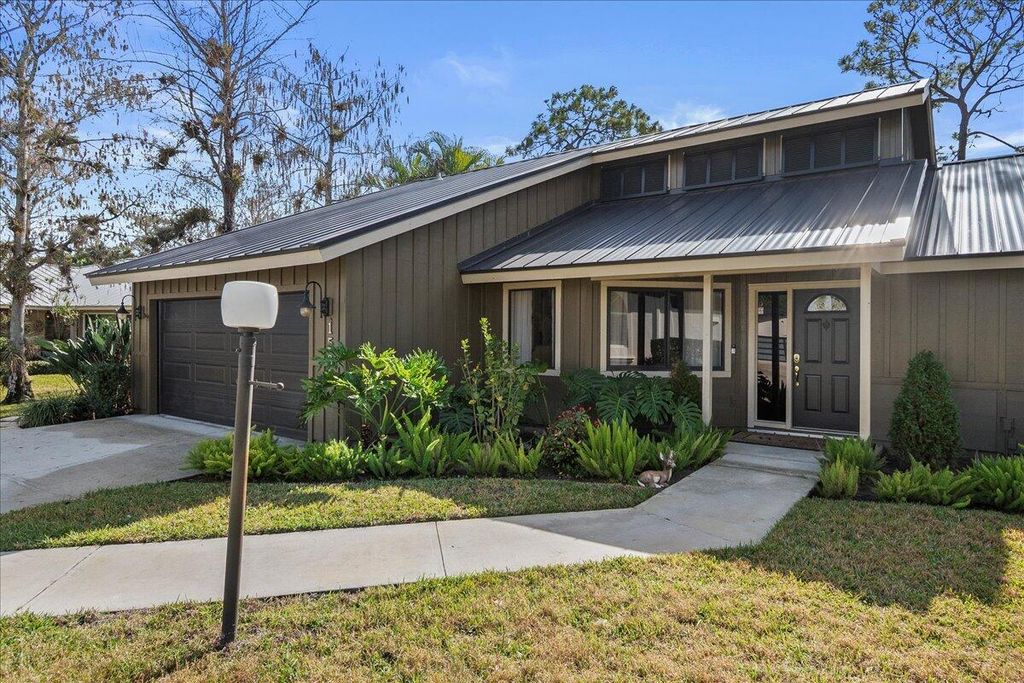 Photo of 1580 Firethorn Drive, Wellington, FL 33414 (MLS # R11169921)