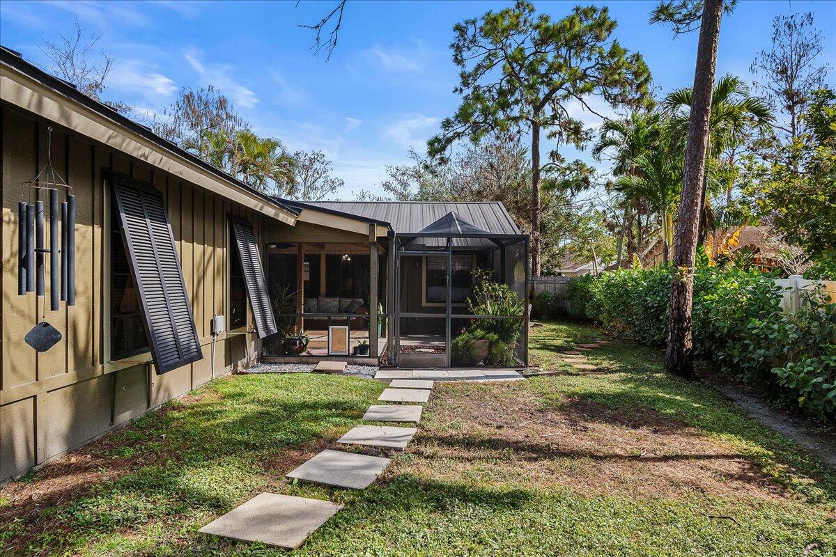 SUGAR POND MANOR OF WELLINGTON - Residential