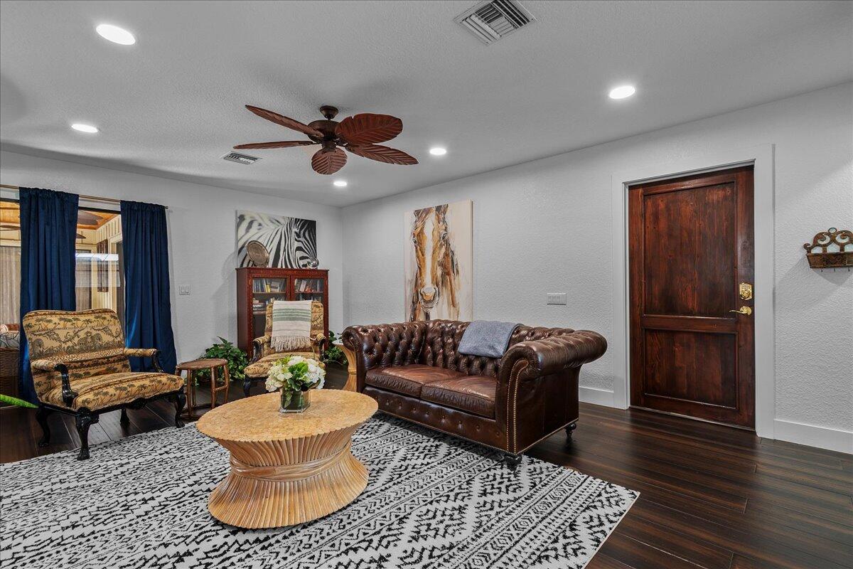 SUGAR POND MANOR OF WELLINGTON - Residential