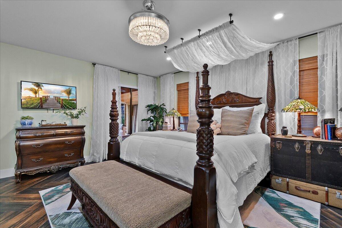 SUGAR POND MANOR OF WELLINGTON - Residential