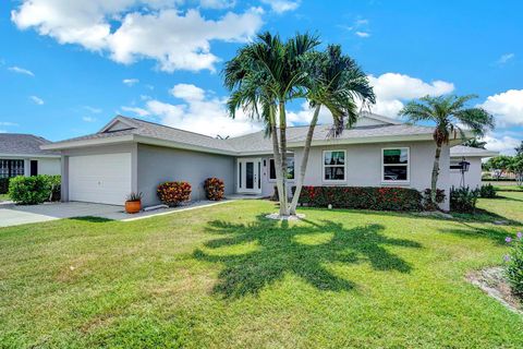 Single Family Residence in Boynton Beach FL 10596 Pineada Circle.jpg
