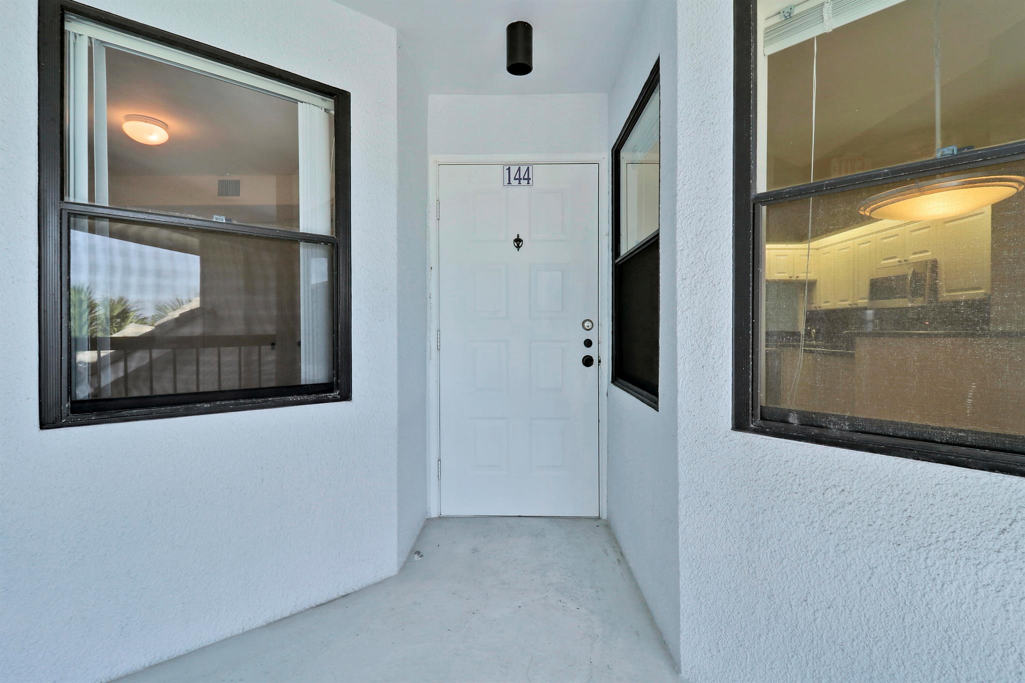 144 Bay Colony Drive N