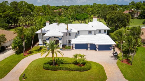 464 Glenbrook Drive, Atlantis, FL MLS: R11049677