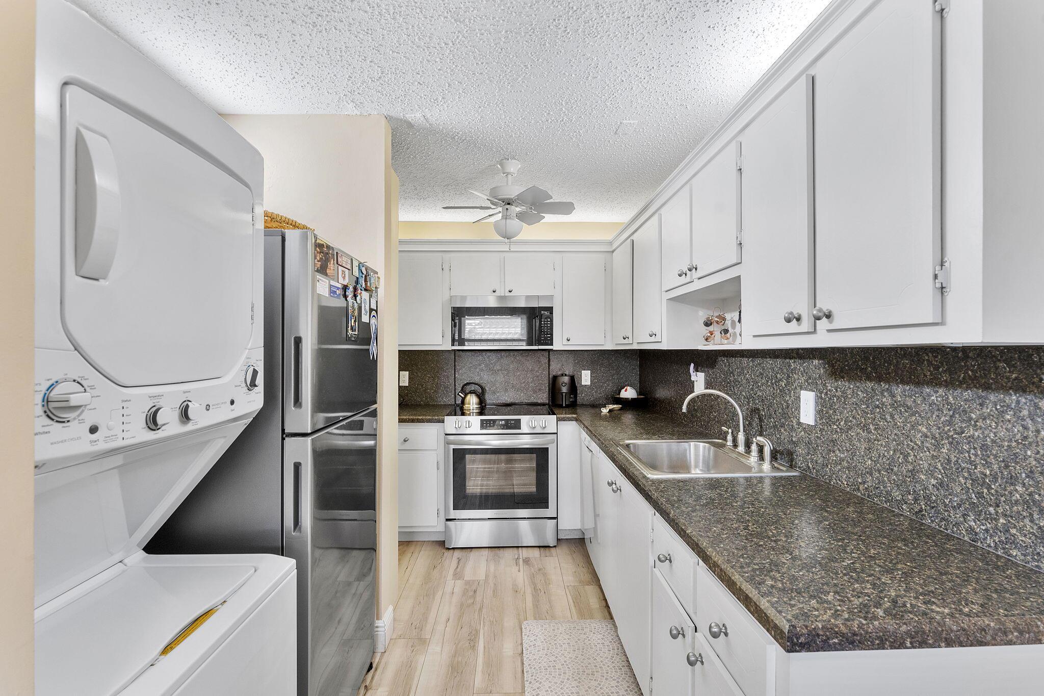 Pines Of Delray Twelve - Residential