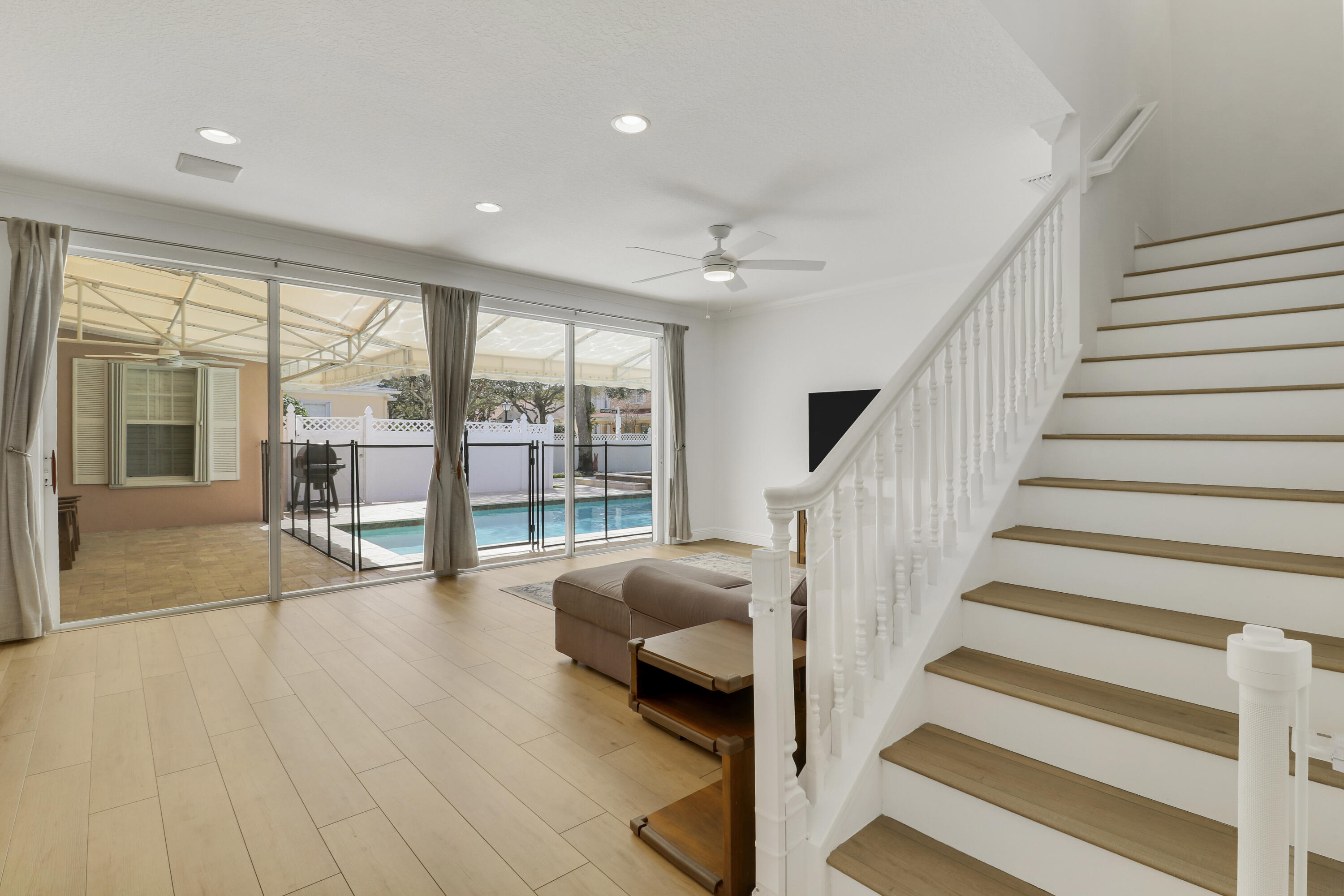 CAMBRIDGE AT ABACOA - Residential