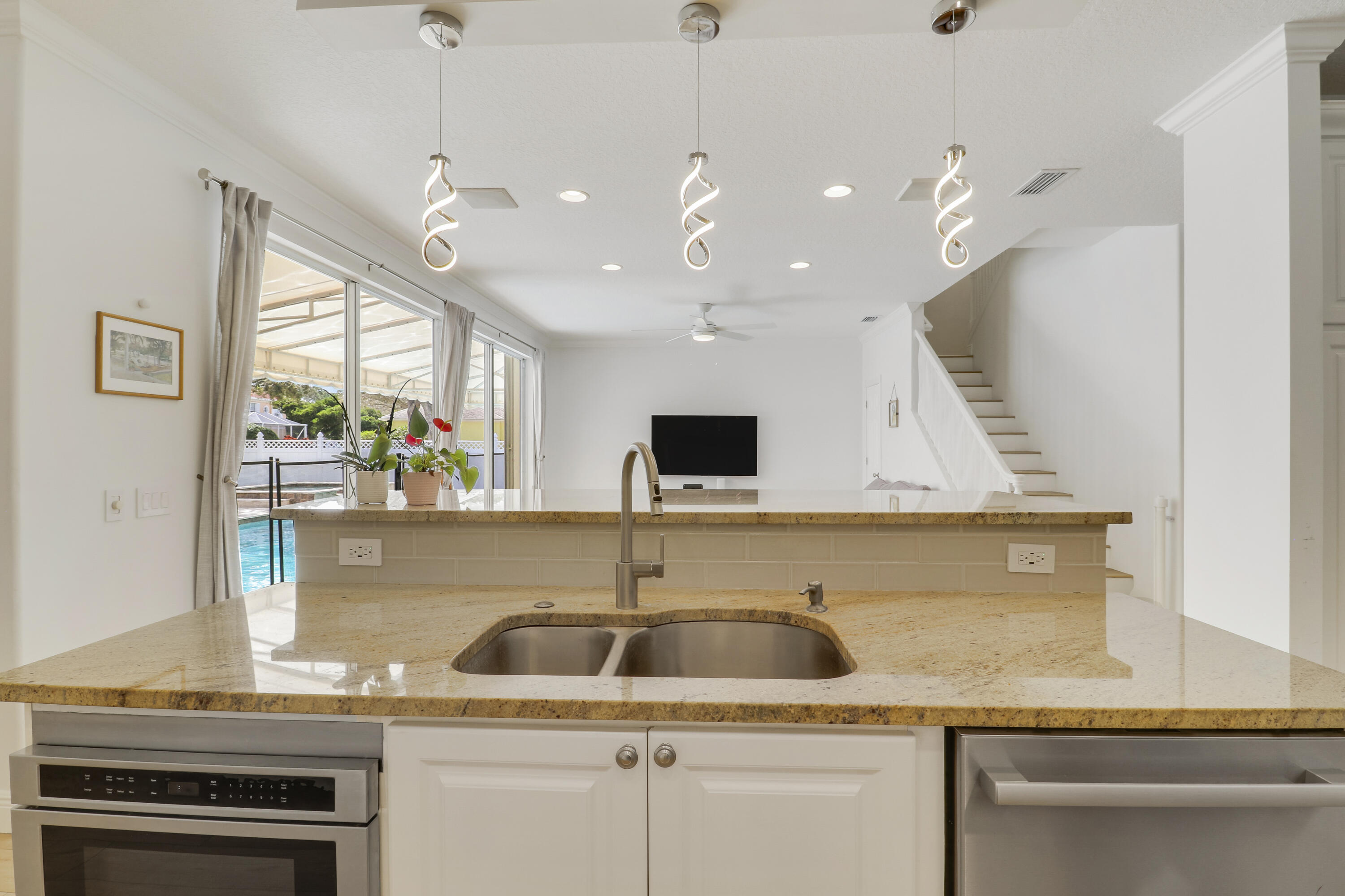 CAMBRIDGE AT ABACOA - Residential