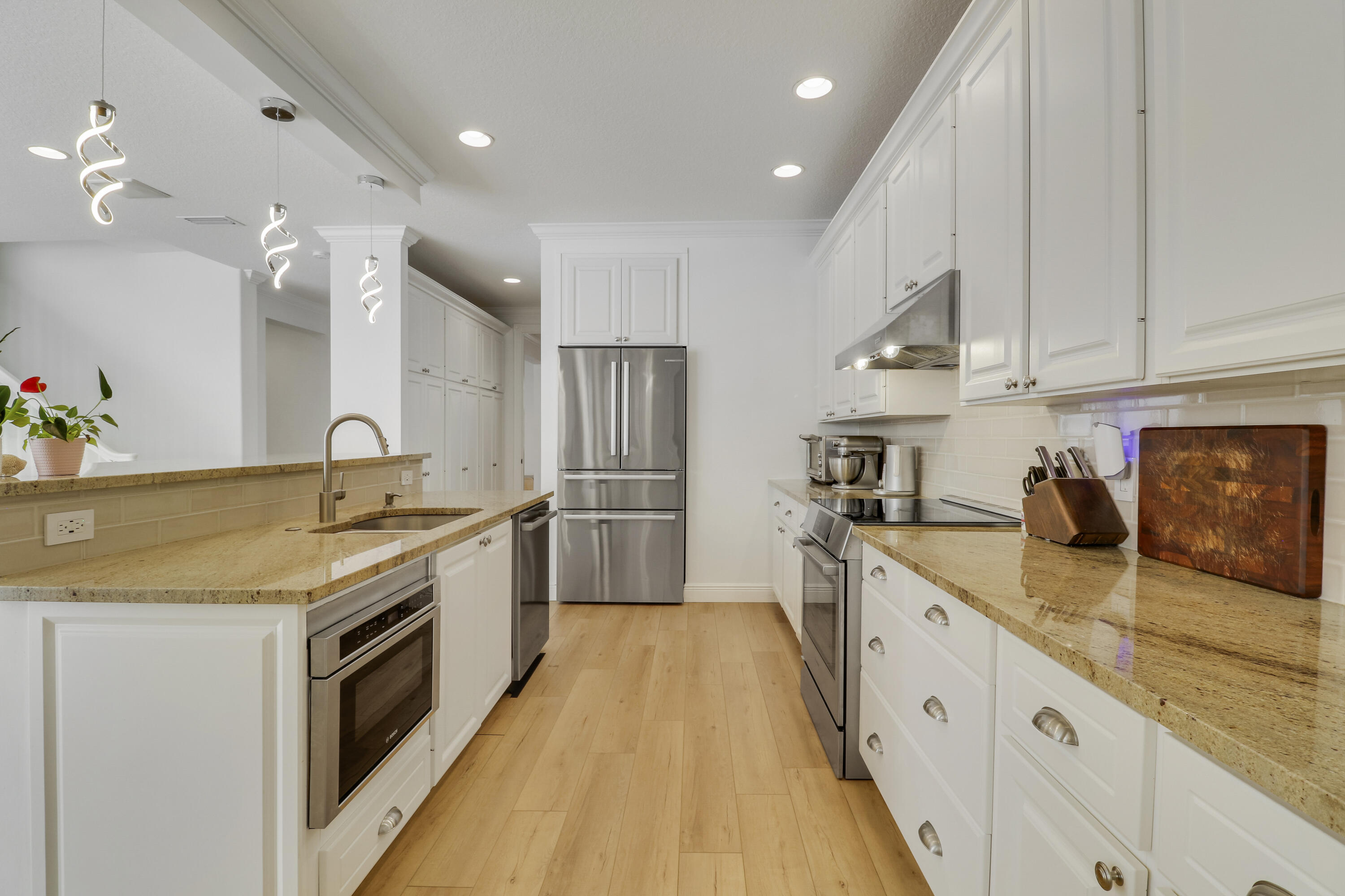 CAMBRIDGE AT ABACOA - Residential