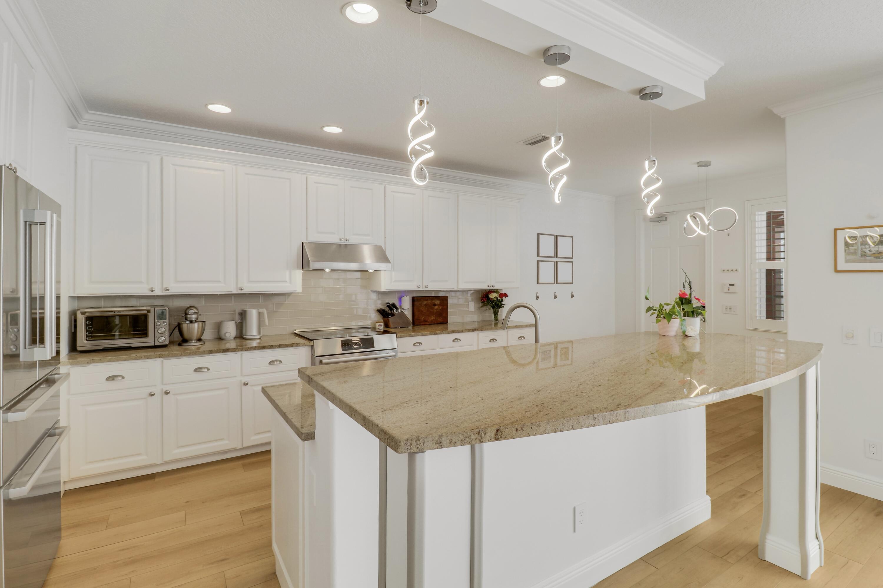 CAMBRIDGE AT ABACOA - Residential