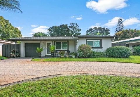 Tiny photo for 4780 NE 7TH Avenue, Oakland Park, FL 33334 (MLS # B26084692)