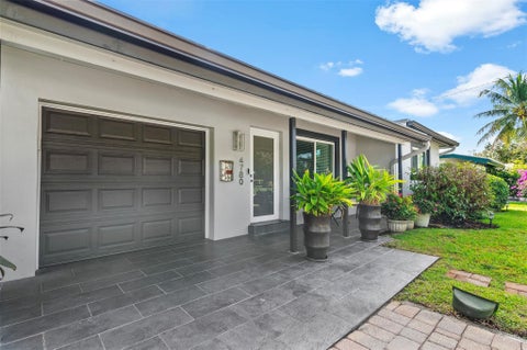 Tiny photo for 4780 NE 7TH Avenue, Oakland Park, FL 33334 (MLS # B26084692)