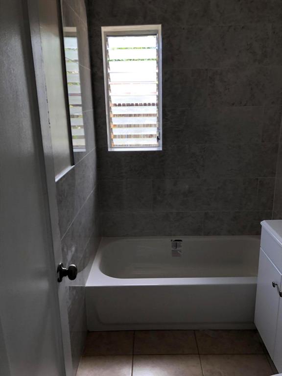 WHISPERING PALMS 3 - Residential Lease