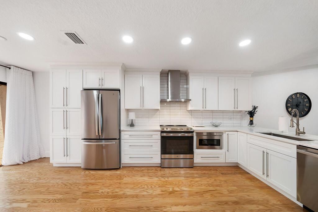 Photo of 131 Palm Avenue #46, Jupiter, FL 33477 (MLS # R10905766)