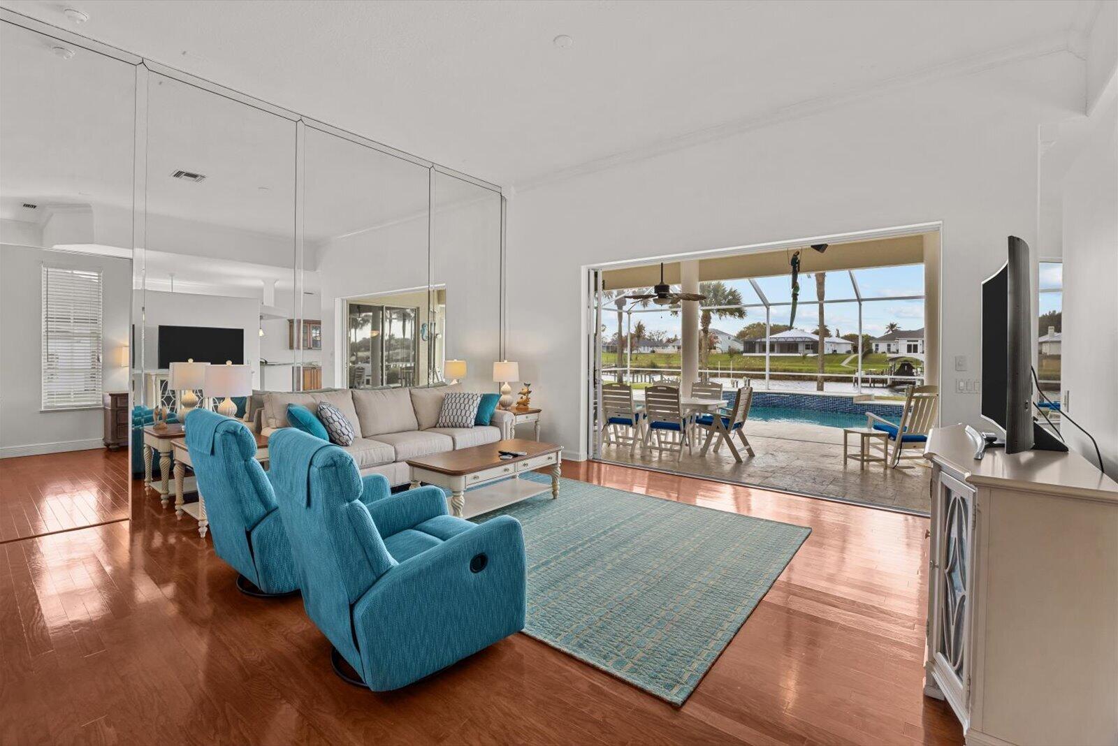 SOUTH RIVER SHORES - Residential