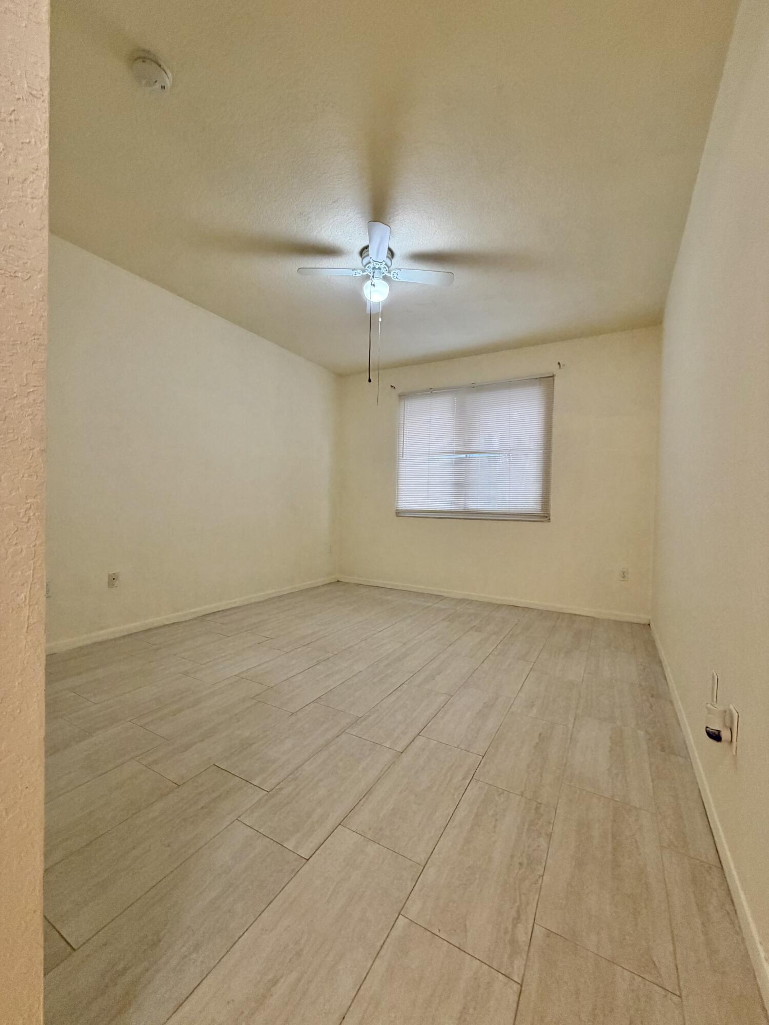 RESIDENCES AT LEGACY PLACE CONDO - Residential Lease