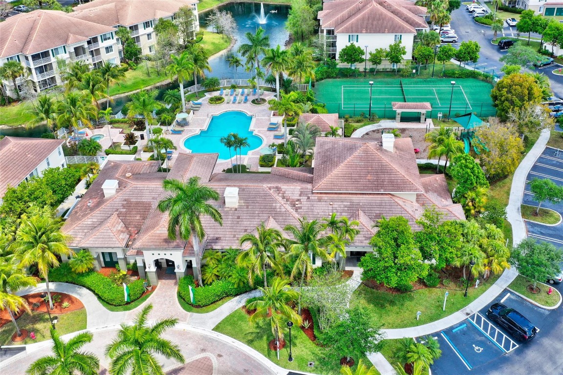 The Palms Point Condo - Residential Lease