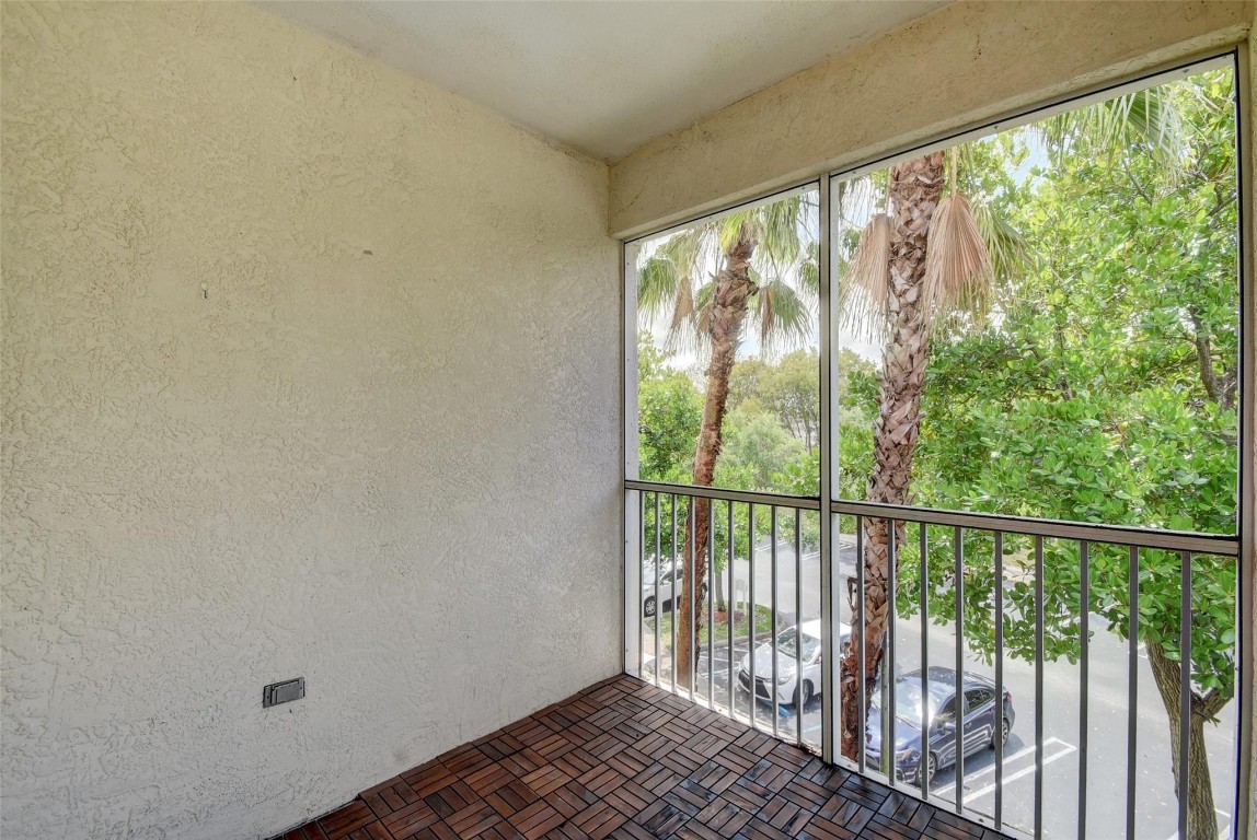 The Palms Point Condo - Residential Lease