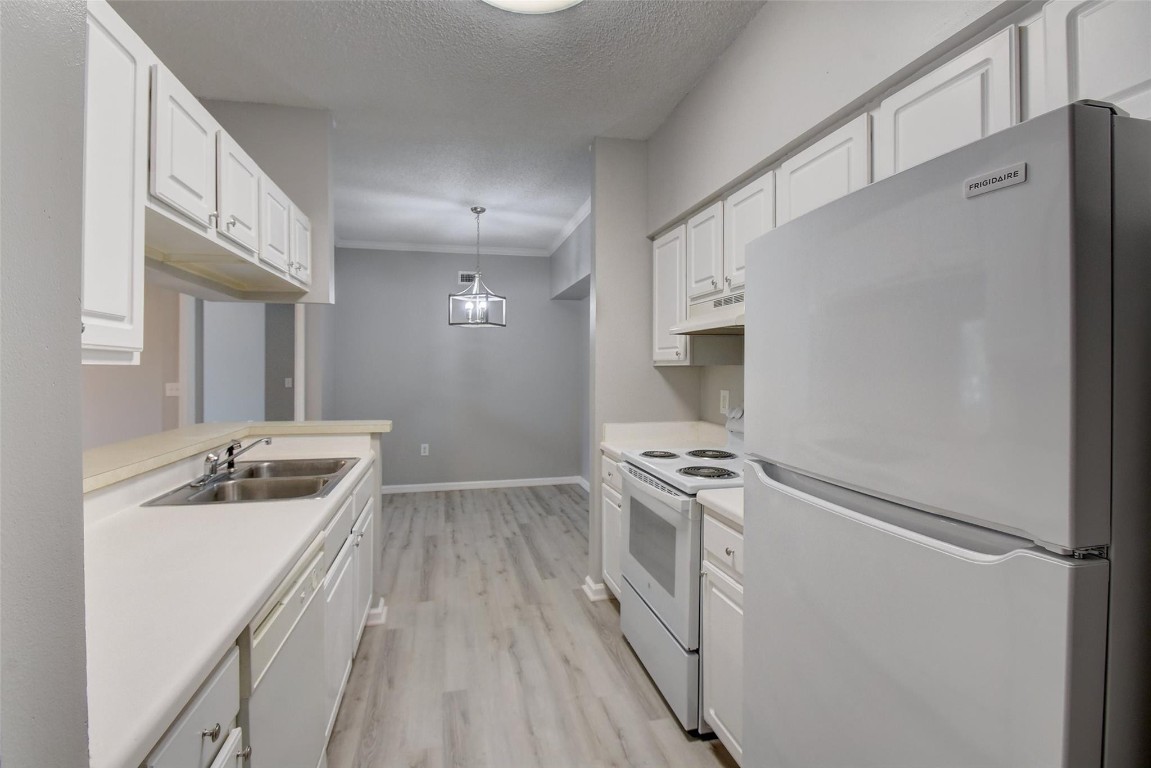 The Palms Point Condo - Residential Lease