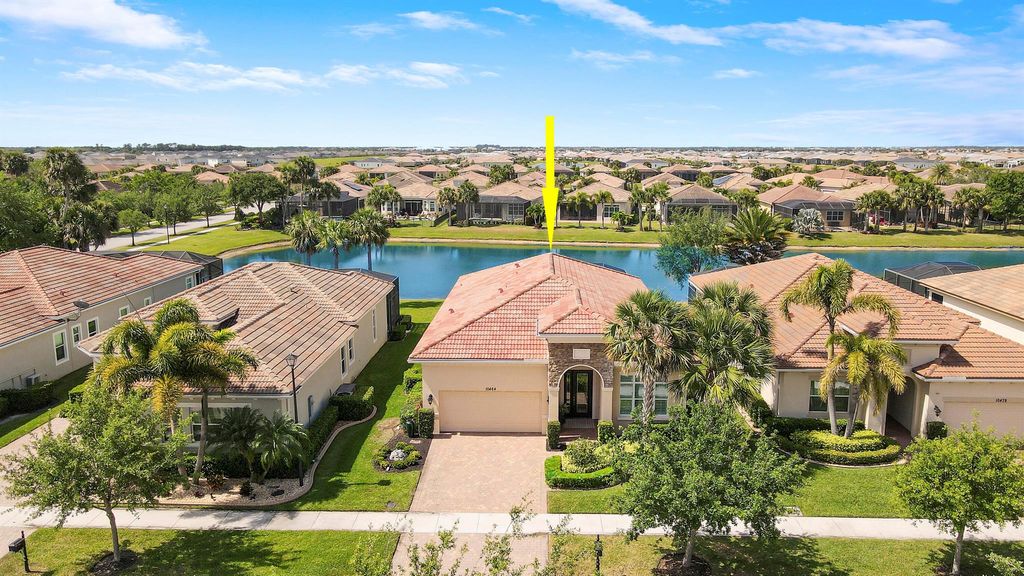 Photo of 10464 SW Visconti Way, Port Saint Lucie, FL 34986 (MLS # R10975299)