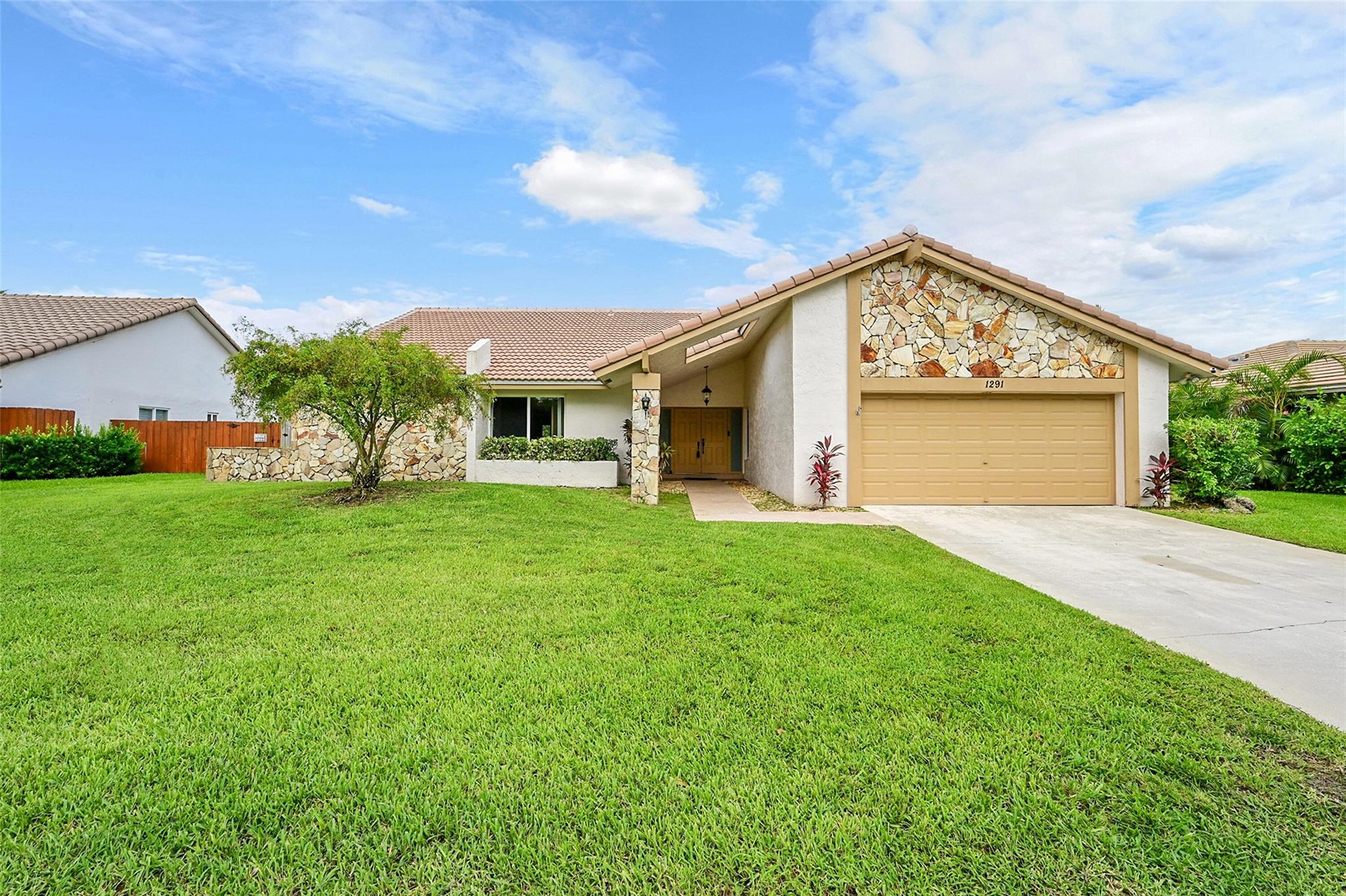 Jacaranda Lakes Sec 8-A - Residential