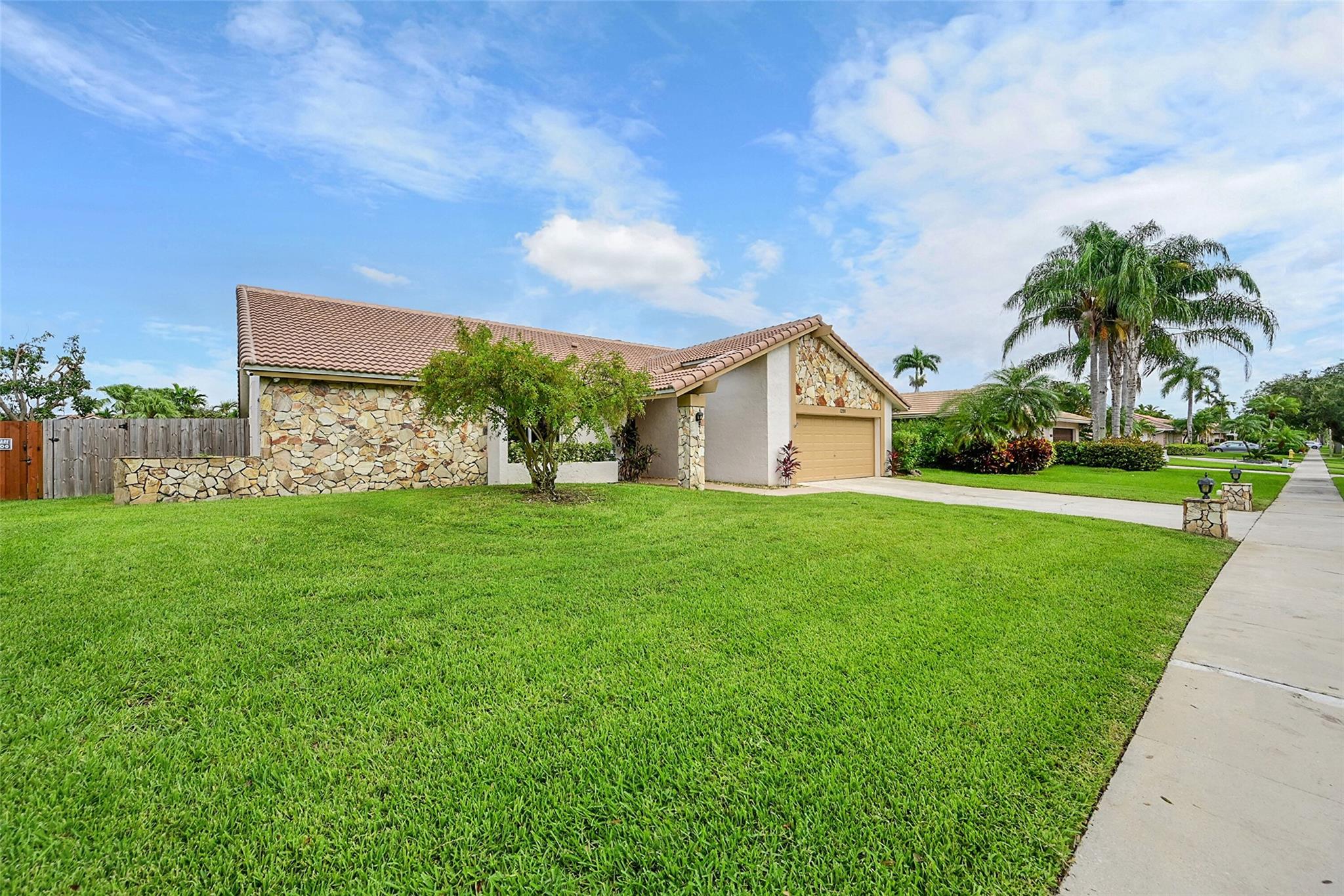 1291 NW 99th Avenue