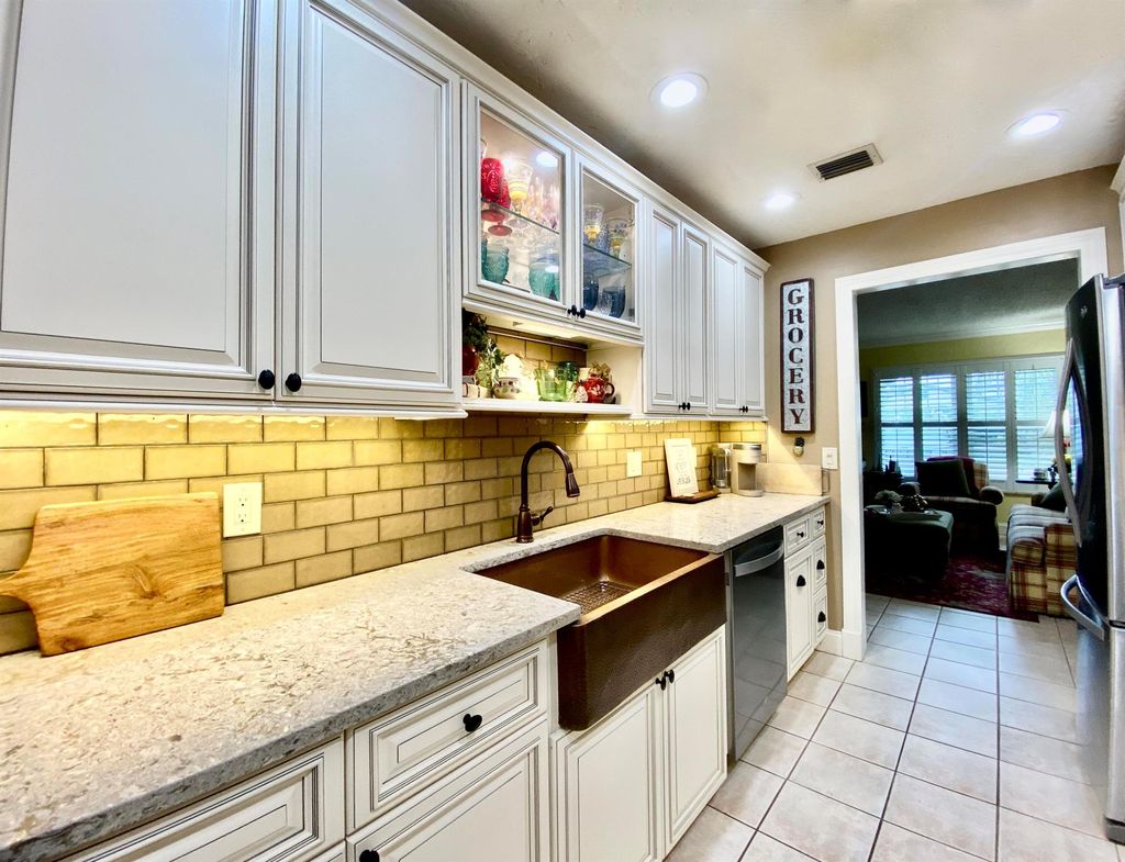 Photo of 7689 SE James Street, Hobe Sound, FL 33455 (MLS # R10950420)