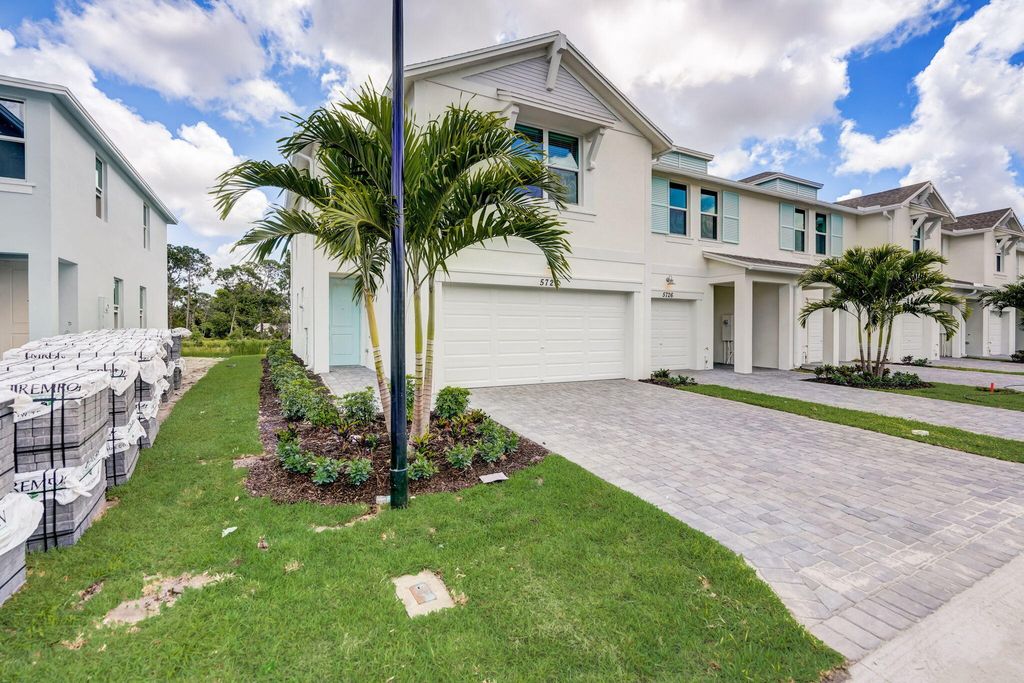 Photo of 5728 SE Edgewater Circle, Stuart, FL 34997 (MLS # R10986109)