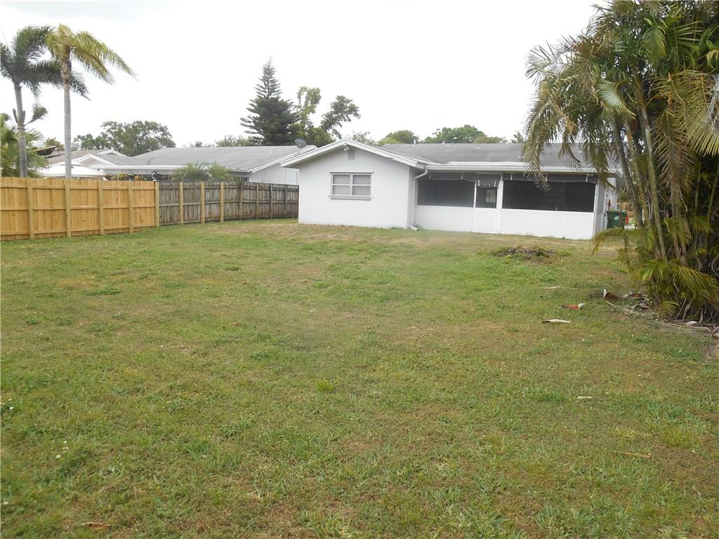 Palm-Aire Village - Residential