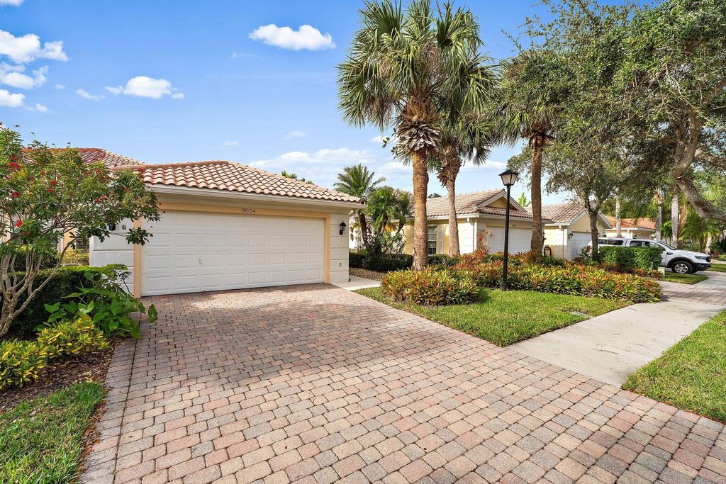 Photo of 9054 SE Hawks Nest Court, Hobe Sound, FL 33455 (MLS # R11148352)