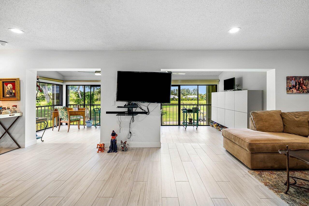 GREENS OF BOCA LAGO CONDO - Residential