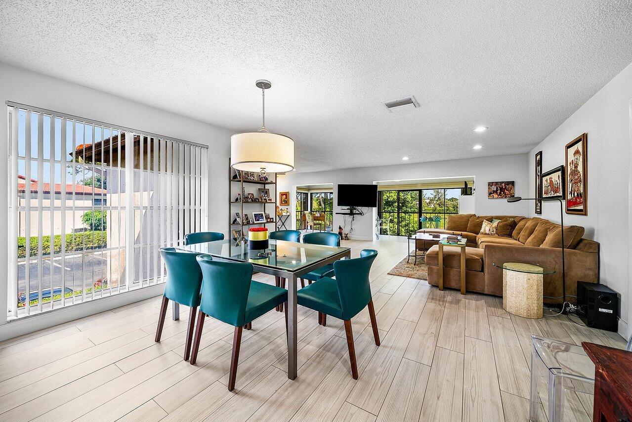 GREENS OF BOCA LAGO CONDO - Residential