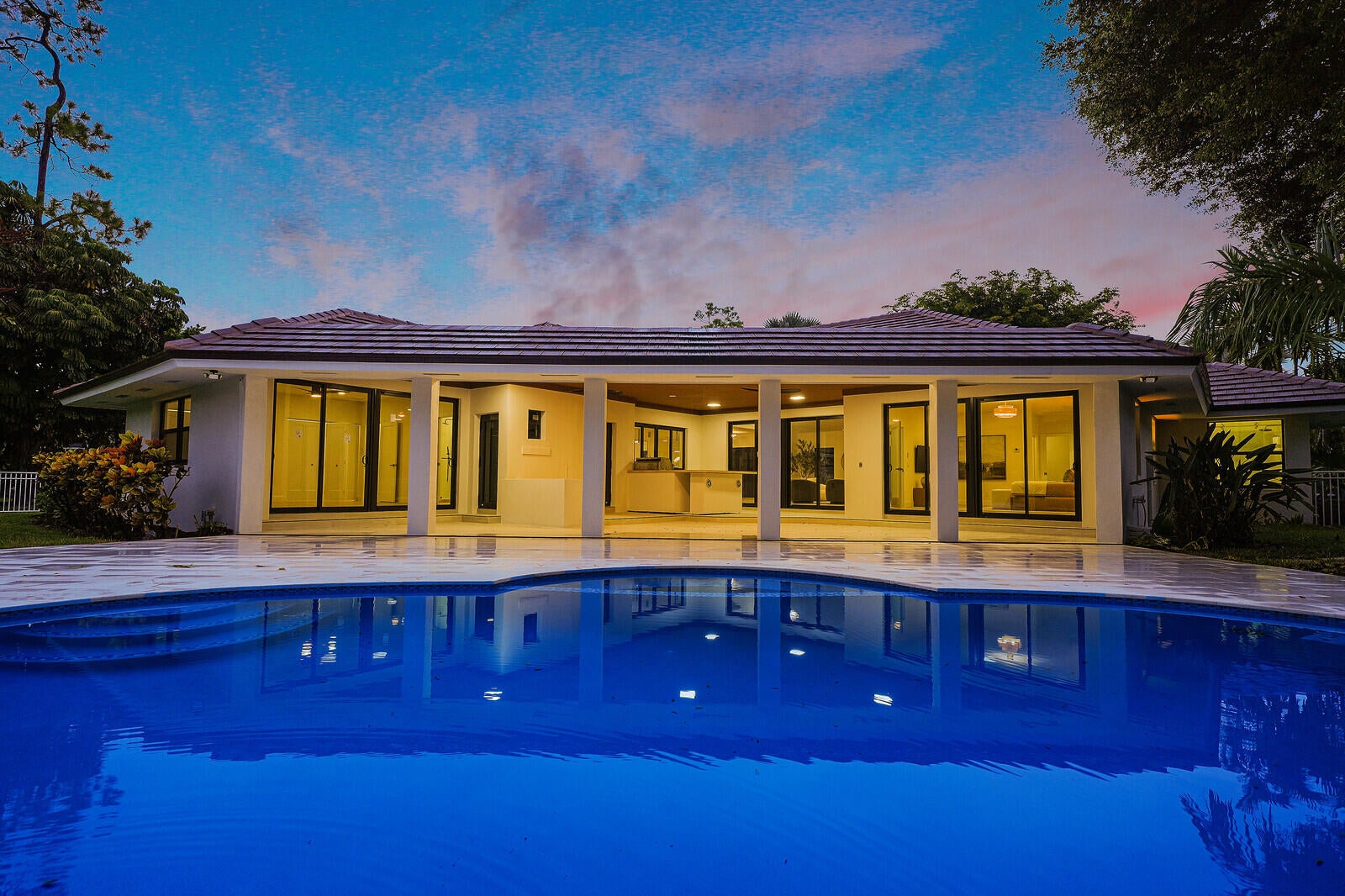 460 Glenbrook Drive