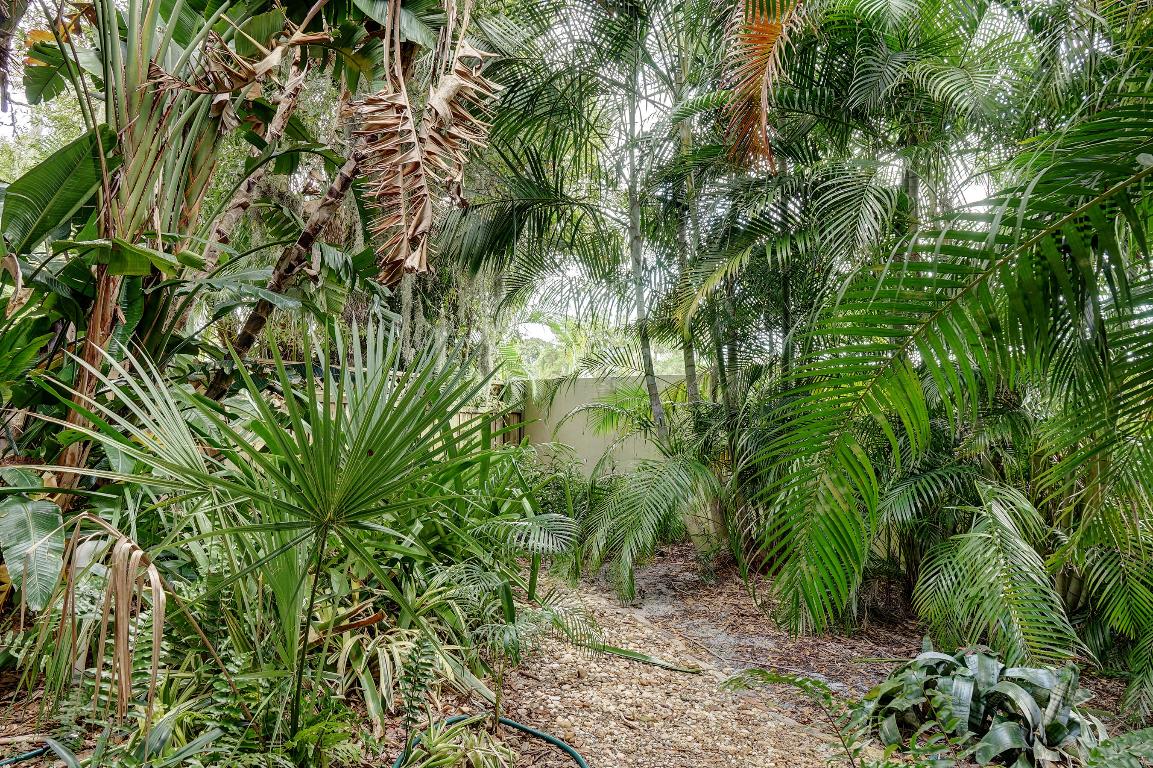 RIVERS EDGE - Residential