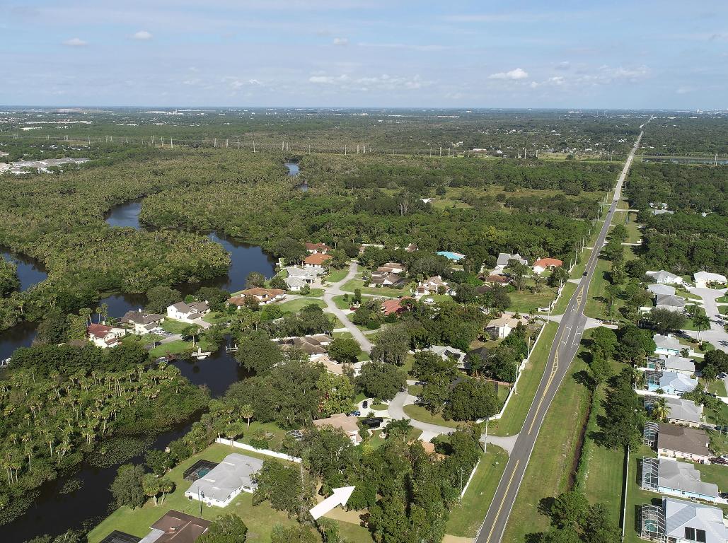 RIVERS EDGE - Residential