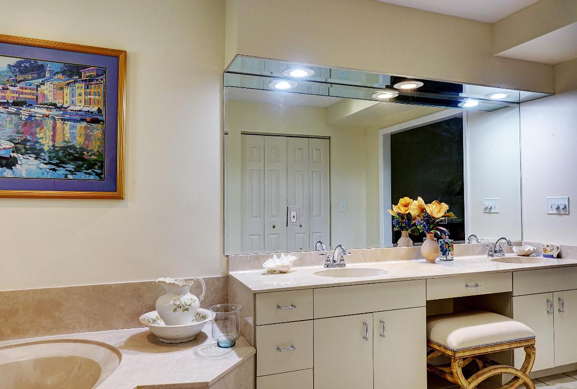 RIVERS EDGE - Residential