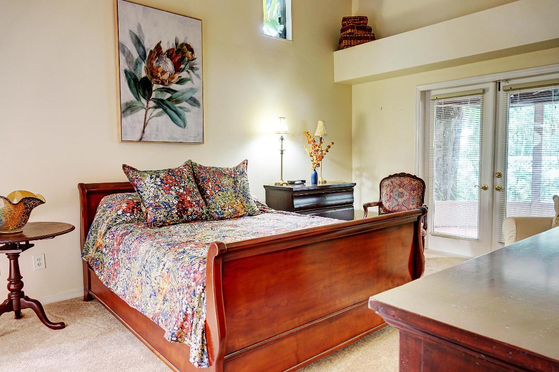 RIVERS EDGE - Residential