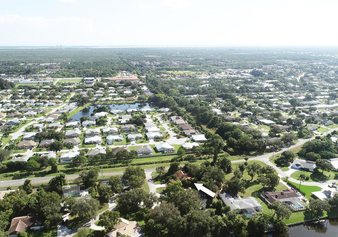 RIVERS EDGE - Residential