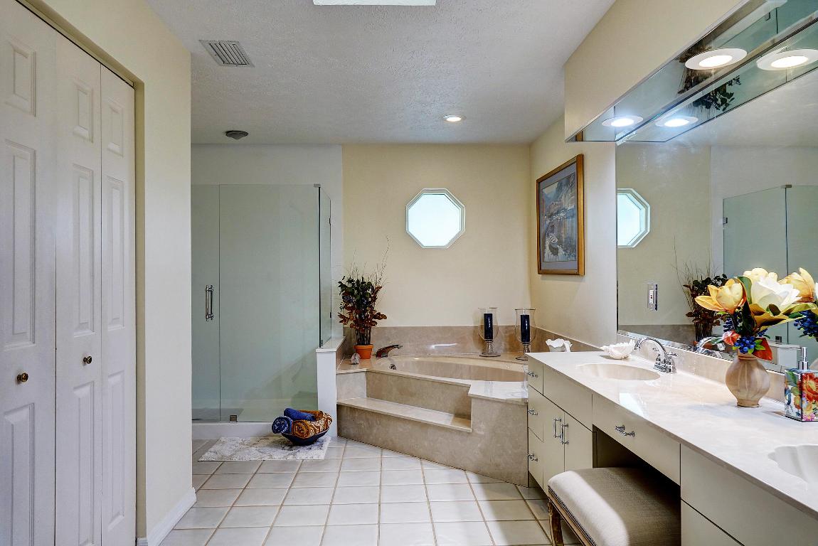 RIVERS EDGE - Residential