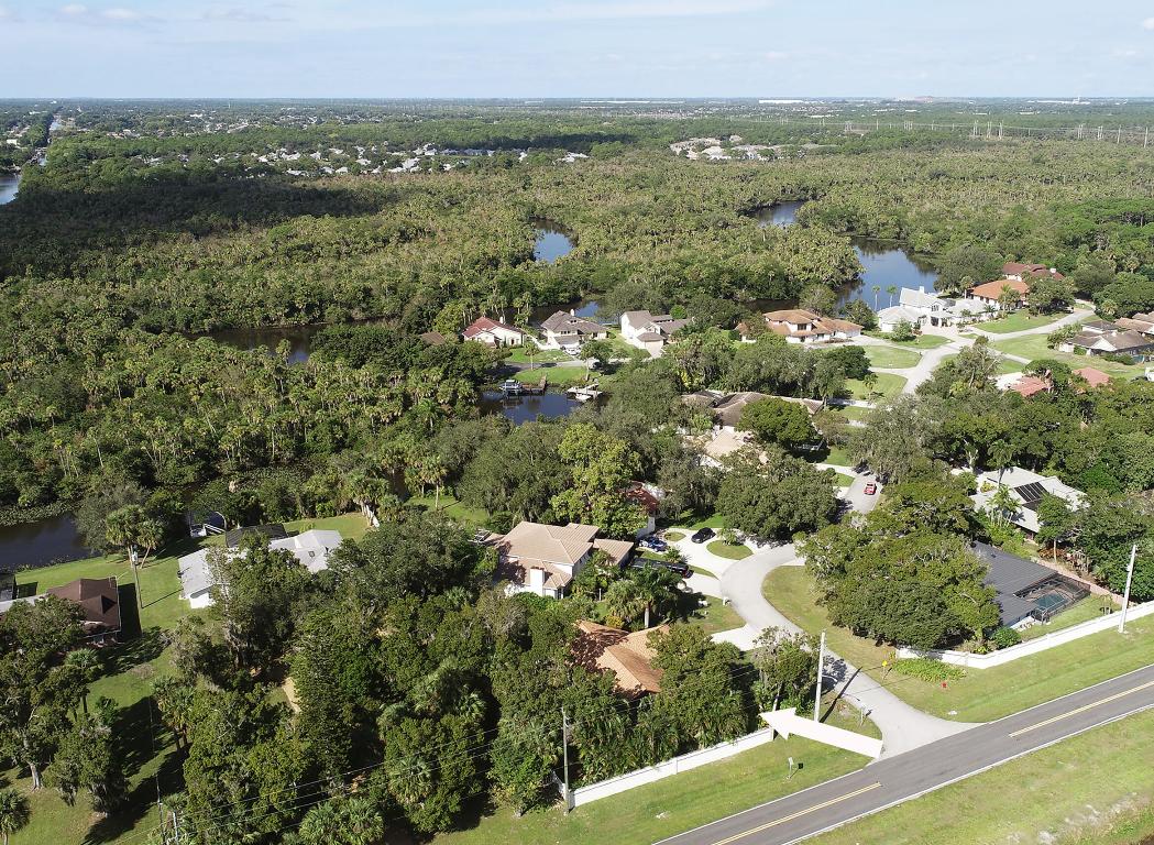 RIVERS EDGE - Residential