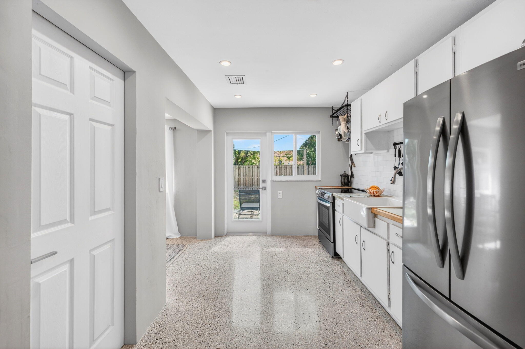 NORTH ANDREWS TERRACE - Residential