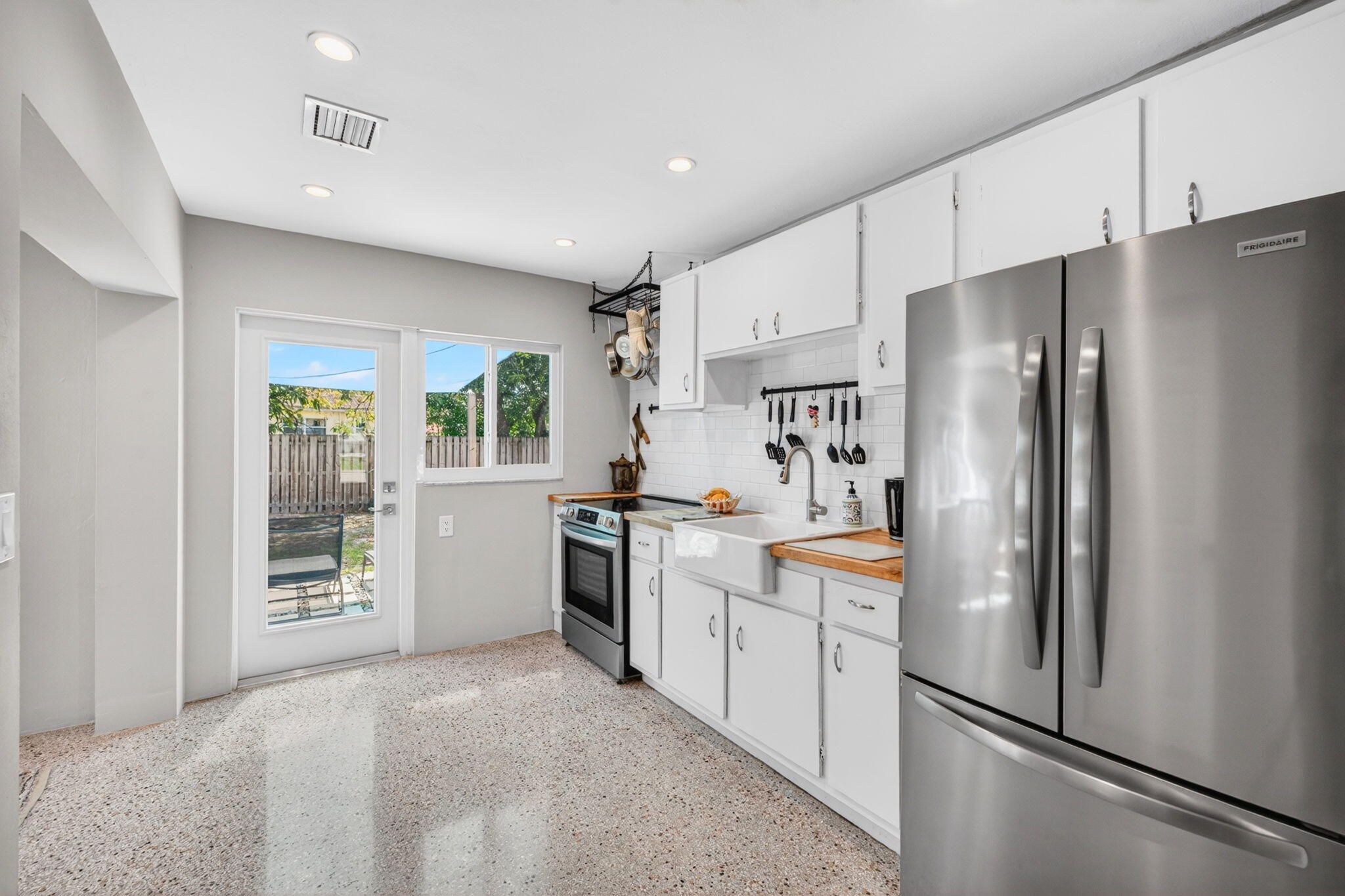 NORTH ANDREWS TERRACE - Residential