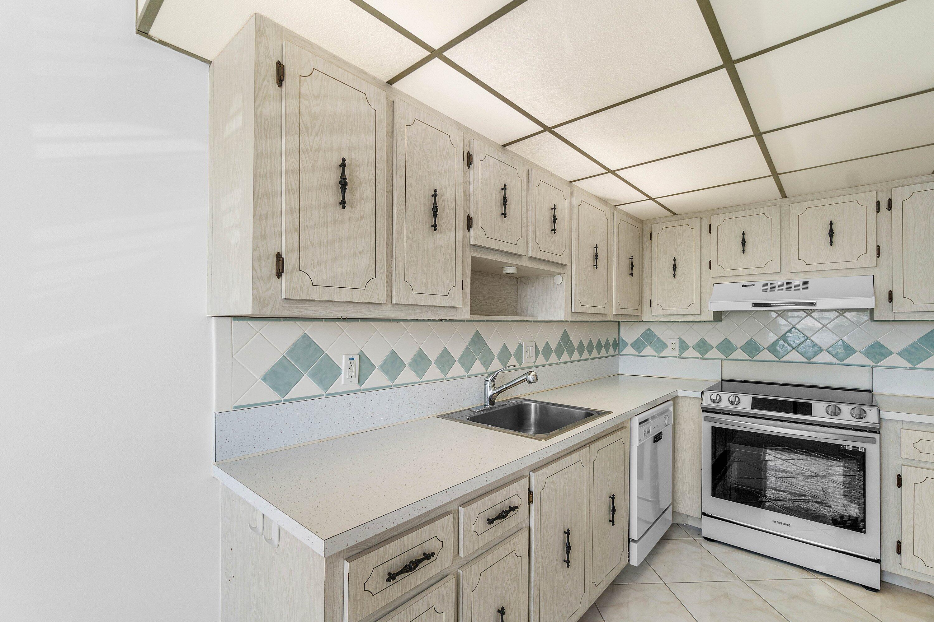 PINES OF DELRAY CONDO ONE,TWO AND THREE - Residential