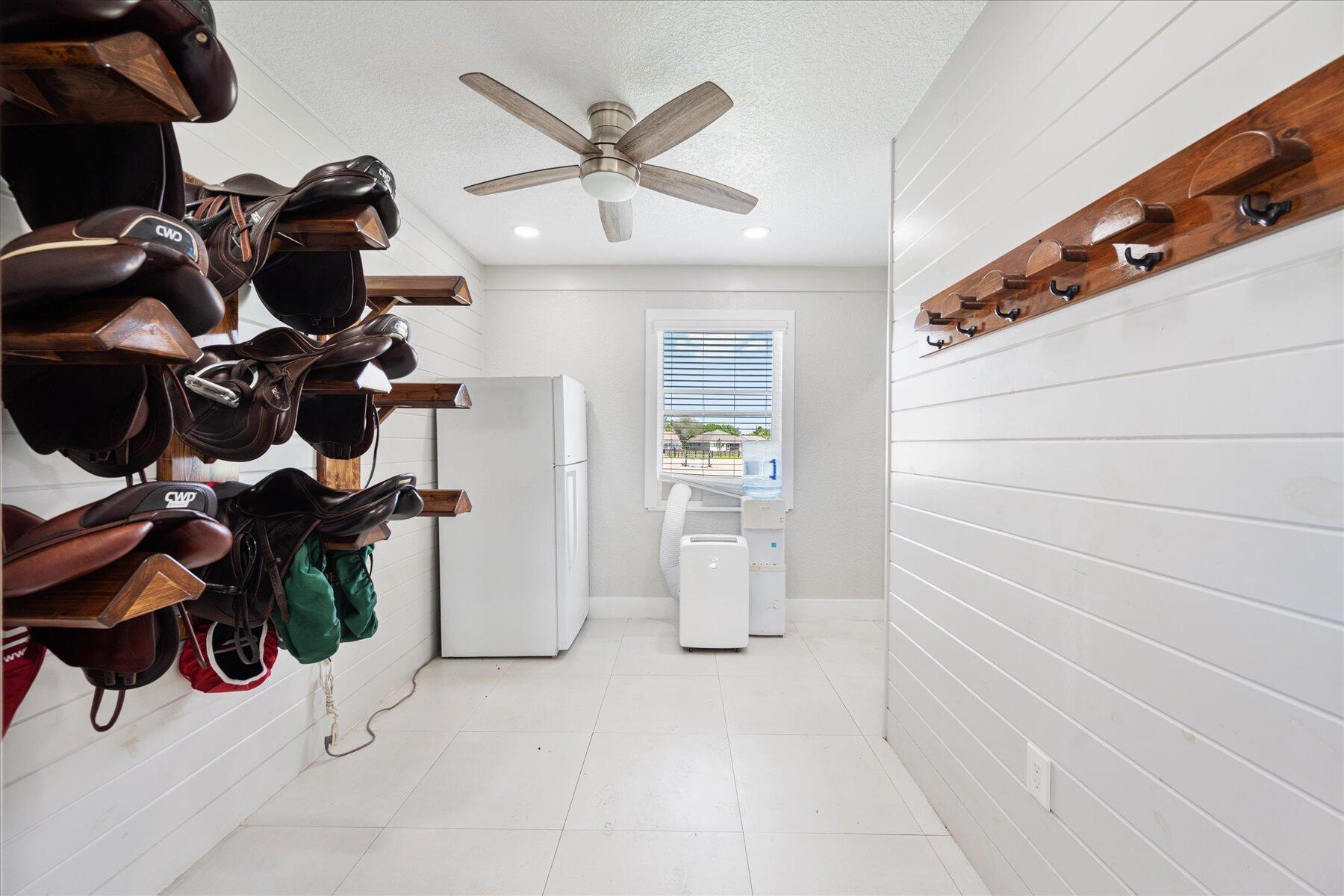 SADDLE TRAIL PARK OF WELL - Residential Lease