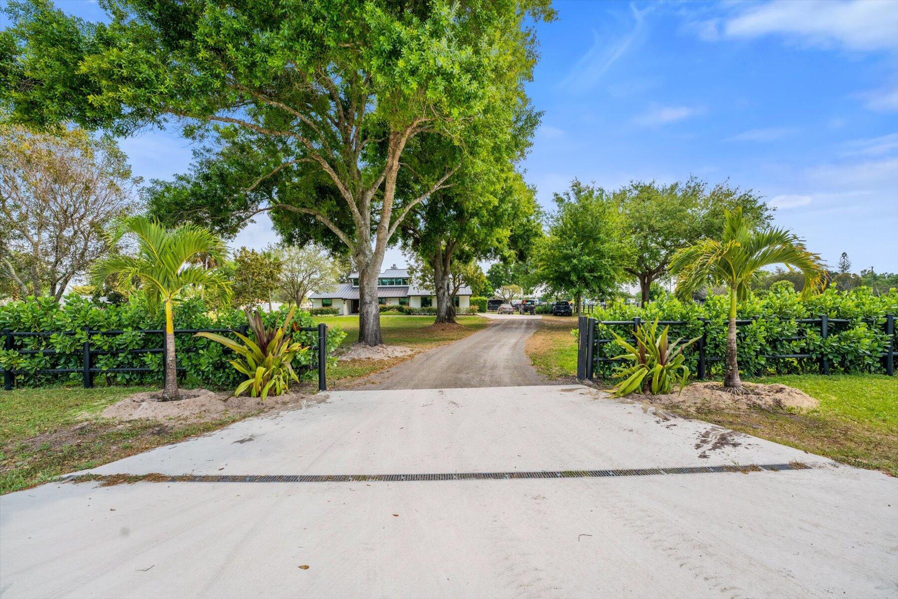 SADDLE TRAIL PARK OF WELL - Residential Lease