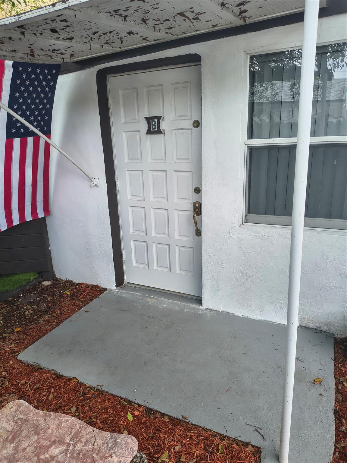Hollywood Park 4-19 B - Residential Lease