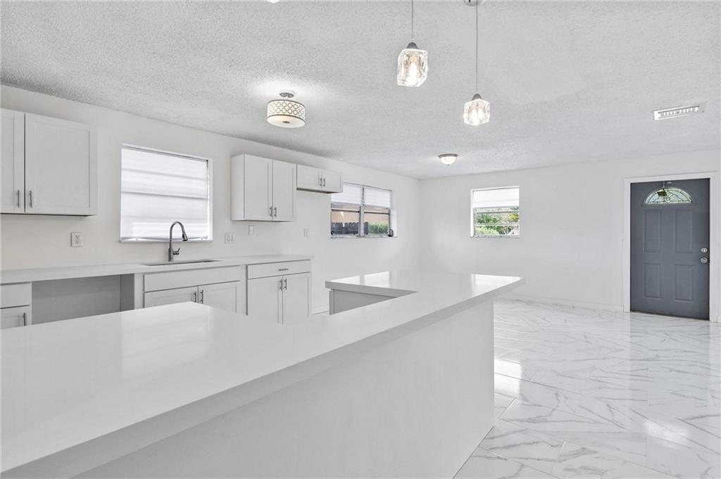 Carver Heights 25-41 B - Residential