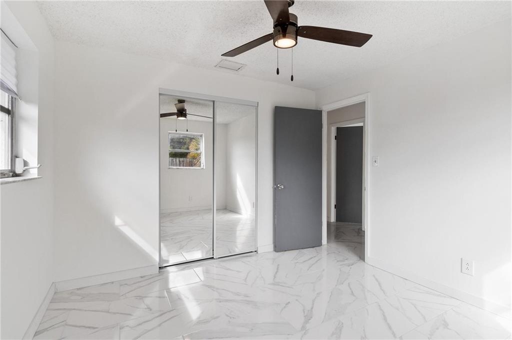 Carver Heights 25-41 B - Residential
