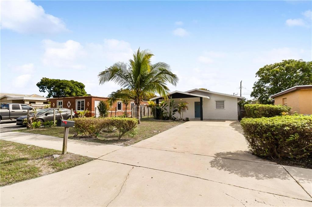 Carver Heights 25-41 B - Residential